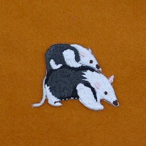 Stick-On AnteatersThe Southern TamanduaCarrying The Baby Patch/Animal Badge/DIY /Decorative Patch/Embroidered Applique/Anteater Lover Gift image 3