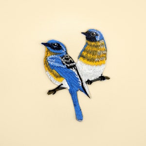 Iron-On Two Eastern BluebirdsPatch/Animal Badge/DIY Embroidery/Decorative Patch/Embroidered Applique/Applique Motif/Garden Birds Lover Gift image 1