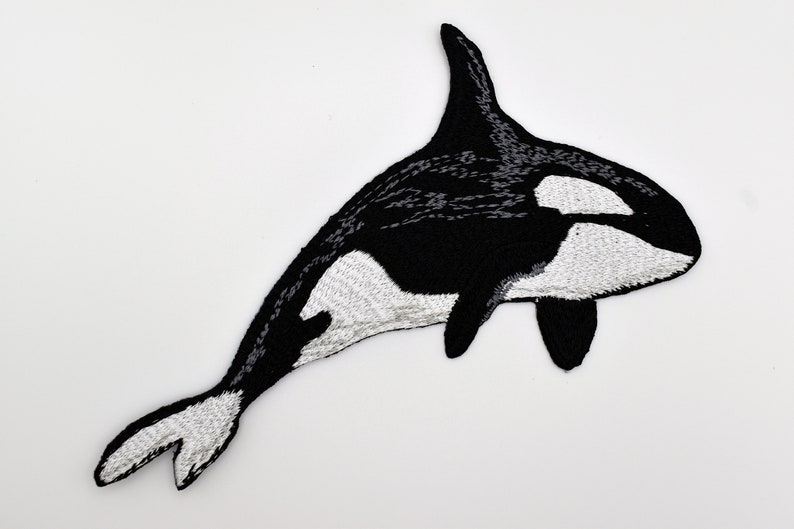 Iron-On Whales Patch/Nature Animal Badge/Whale Badge/Decorative Patch/DIY Embroidery/Embroidered Applique/Cute Patch/Sealife Lover Gift Orca Face Right