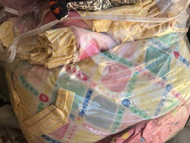 Five Pc Girls Baby Bedding Set .