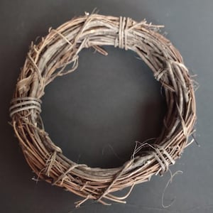 Artificial twig vine mini wreath