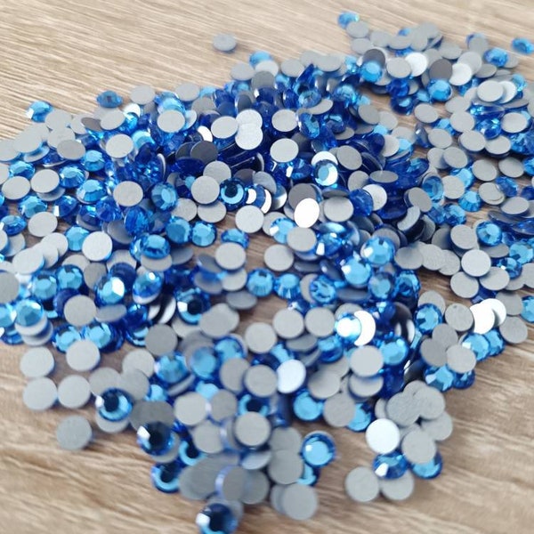 Lot de 200 Strass en verre à coller | Strass style diamant | Arrière plat 4mm | Fabrication de bijoux | Loisir créatif | Destockage