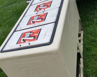 1952 Authentic General Store 7UP Cooler