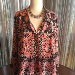 Custom Couture 2X Pink and black abstract print tuni with grey and pink stick geometric necklace 1529