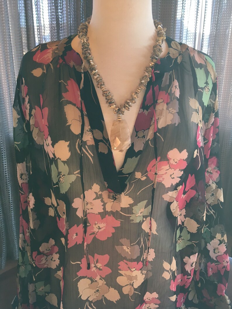 Custom Couture 3X Black sheer floral blouse with khaki quartz and shell custom necklace 1362 image 4