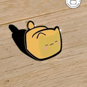 Kawaii loaf Cat Pin, Adorable Feline bread roll, Cute bread Kitty Enamel Pin, cute cat art, cat pin, gift for her, birthday gift