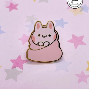 Kawaii Blanket Bunny Pin, Adorable bunny, Cute rabbit Enamel Pin, cute bun art, bunny pin, gift for her, birthday gift, hard enamel, gold