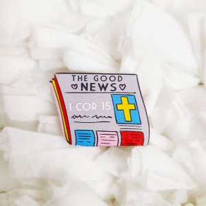 Good Newspaper Faith Wooden Pin Buttons - Christian Pins