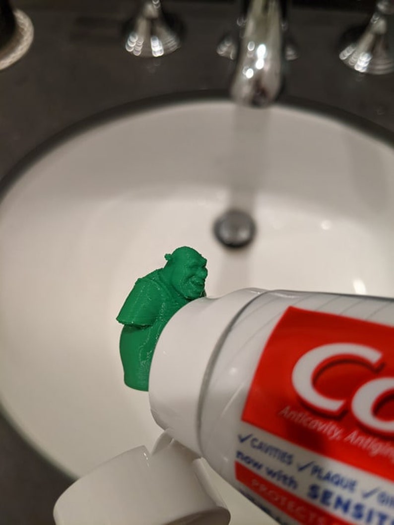 Shrek pooping toothpaste topper image 2