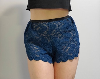 Lace Highwaisted Shorts