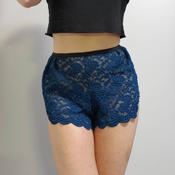 Lace Highwaisted Shorts
