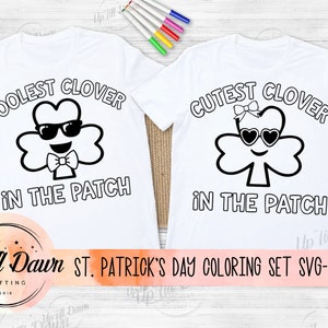 Puede incluir: Dos camisetas blancas con contornos negros de tr&eacute;boles que llevan gafas de sol y una pajarita. El texto en las camisetas dice "Coolest Clover in the Patch" y "Cutest Clover in the Patch".