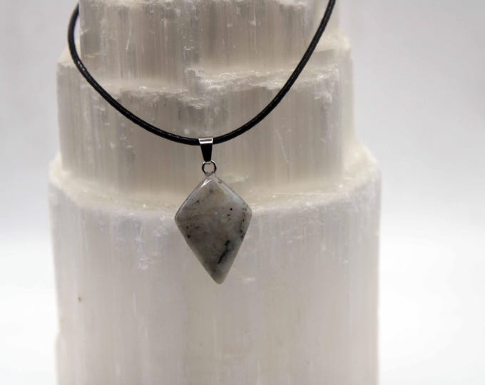 Labradorite Kite Pendant