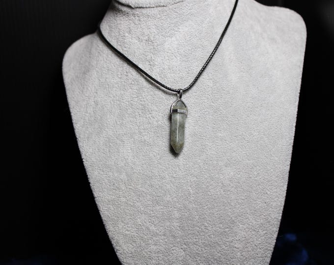 Labradorite Pendant: Stone of Magic, Intuition & Clarity
