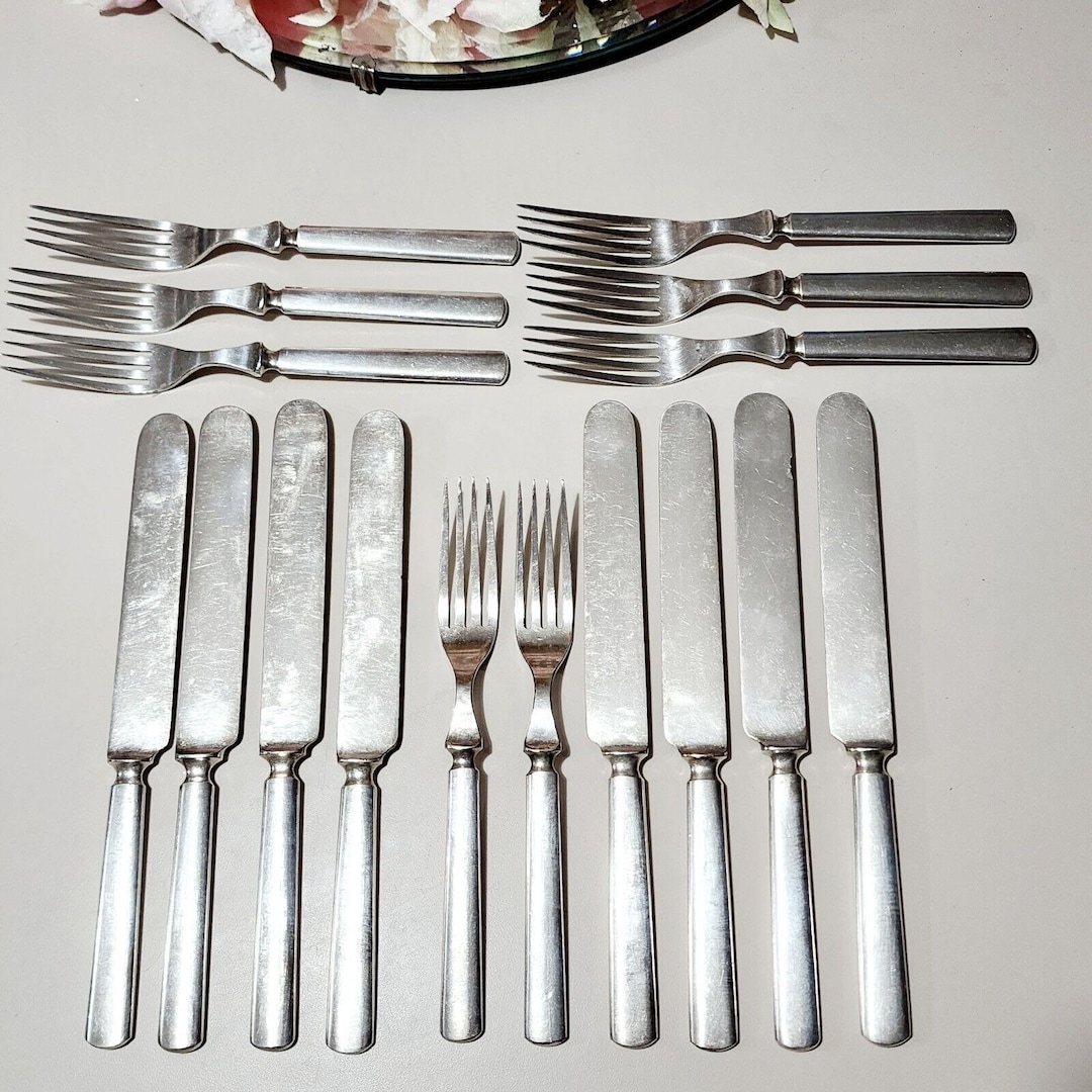 Antique Colonial Set 12 DWT Silverplate Forks Knife 16 Total Piece