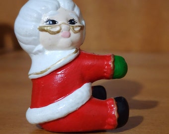 1990s Christmas Mrs Claus Candle Hugger Climber vintage figurine