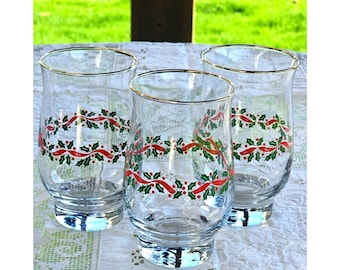 3 Libbey Christmas Holly Tumblers 5.25" Glasses Vintage 1980s Gold Rim Set 14oz