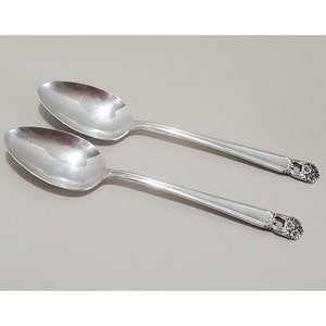 2) Vintage 1847 Rogers Bros Eternally Yours Silverplate Serving Spoons 8.5&quot;