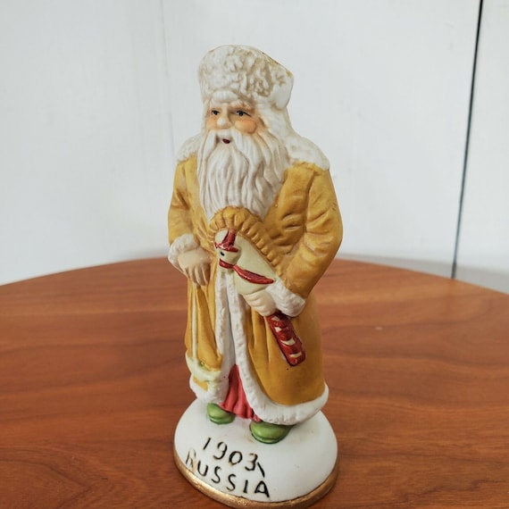 Vintage 1903 Russia Heilig Meyers Santa Around the World Figurine