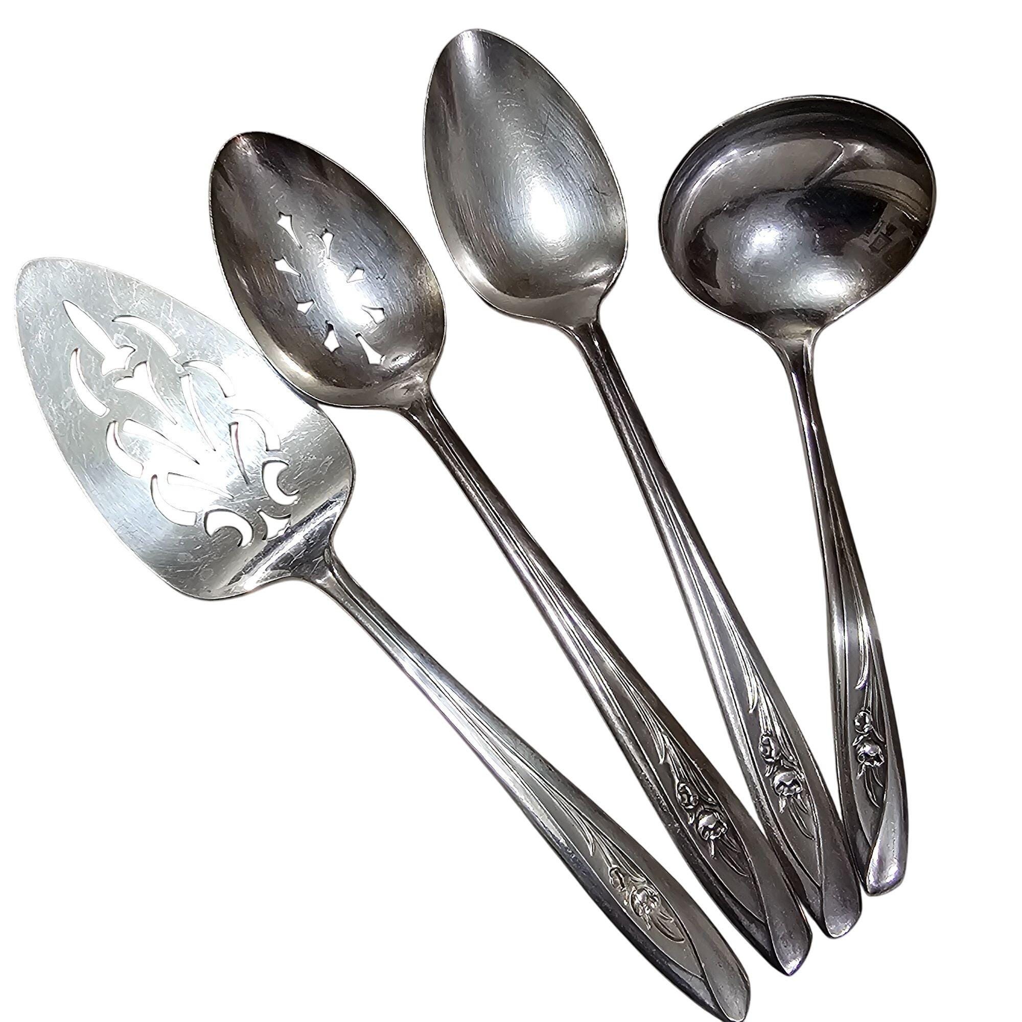 International Silver Tulip Serving Set 4pc Floral Center Design