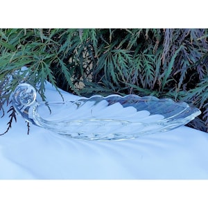 Vntage Heisey Crystolite 9” Pickle Relish Dish  oval leaf shape tray curled stem