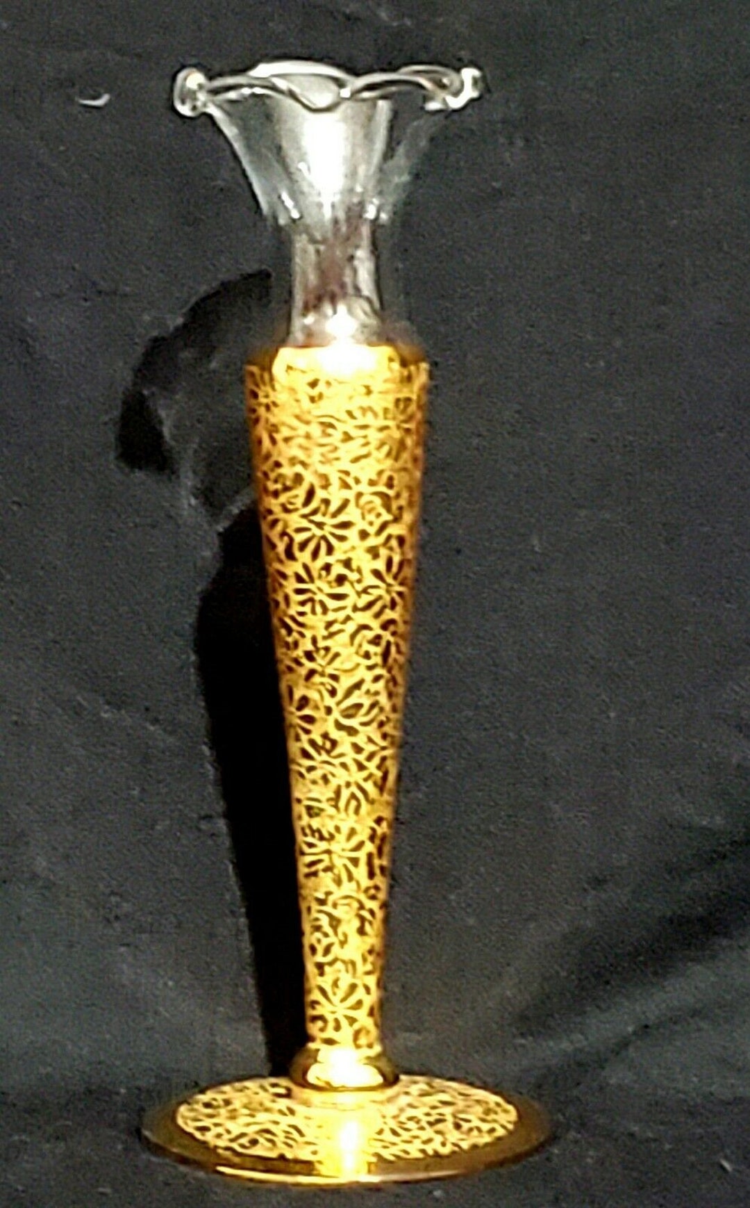 Glastonbury Lotus Daisy Fields 22kt Gold Crystal Glass Vase Encrusted