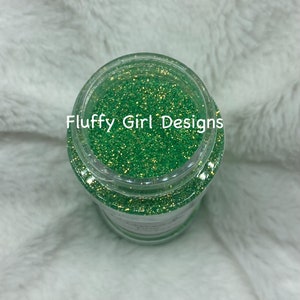 Green Glitter, Glitter, Polyester Glitter, Fine Glitter, Cosmetic Glitter, Holographic Glitter, Green Holographic Glitter, Limeade