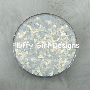 White Chunky Glitter, Glitter, Polyester Glitter, White Glitter, All White Glitter, Chunky Glitter, Chunky, Chunky White Glitter, Virgin