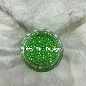 Fresh Mint, Glitter, Polyester Glitter, Fine Glitter, Green Glitter, Tumbler Glitter, Green, Holographic Glitter, Holographic Green