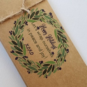 Servilleteros personalizados para fiestas navideñas ⎜porta utensilios personalizados Juego de 10 servilletas con el lema "Paz, amor, alegría", tarjetas de lugar para las fiestas