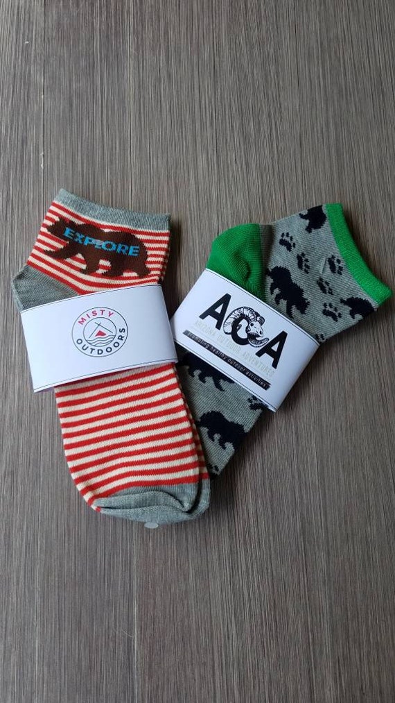 company logo sock wrap gift ⎜ custom socks gifts ⎜ wrappers ⎜ corporate branding logos party giveaways favors ⎜ gala fundraiser sleeves Il_570xn