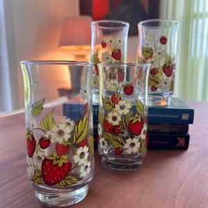 vintage Anchor Hocking "Strawberry Blossom" stackable juice glasses, Mid century modern design