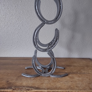 Horseshoe Wine Rack