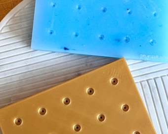 Tapete de silicone para ferramentas múltiplas (embutir pinos e assar) / Embutidor de pinos impresso em 3D | Ferramenta de argila de polímero | Ferramenta | Brinco de argila de polímero | Brinco de argila