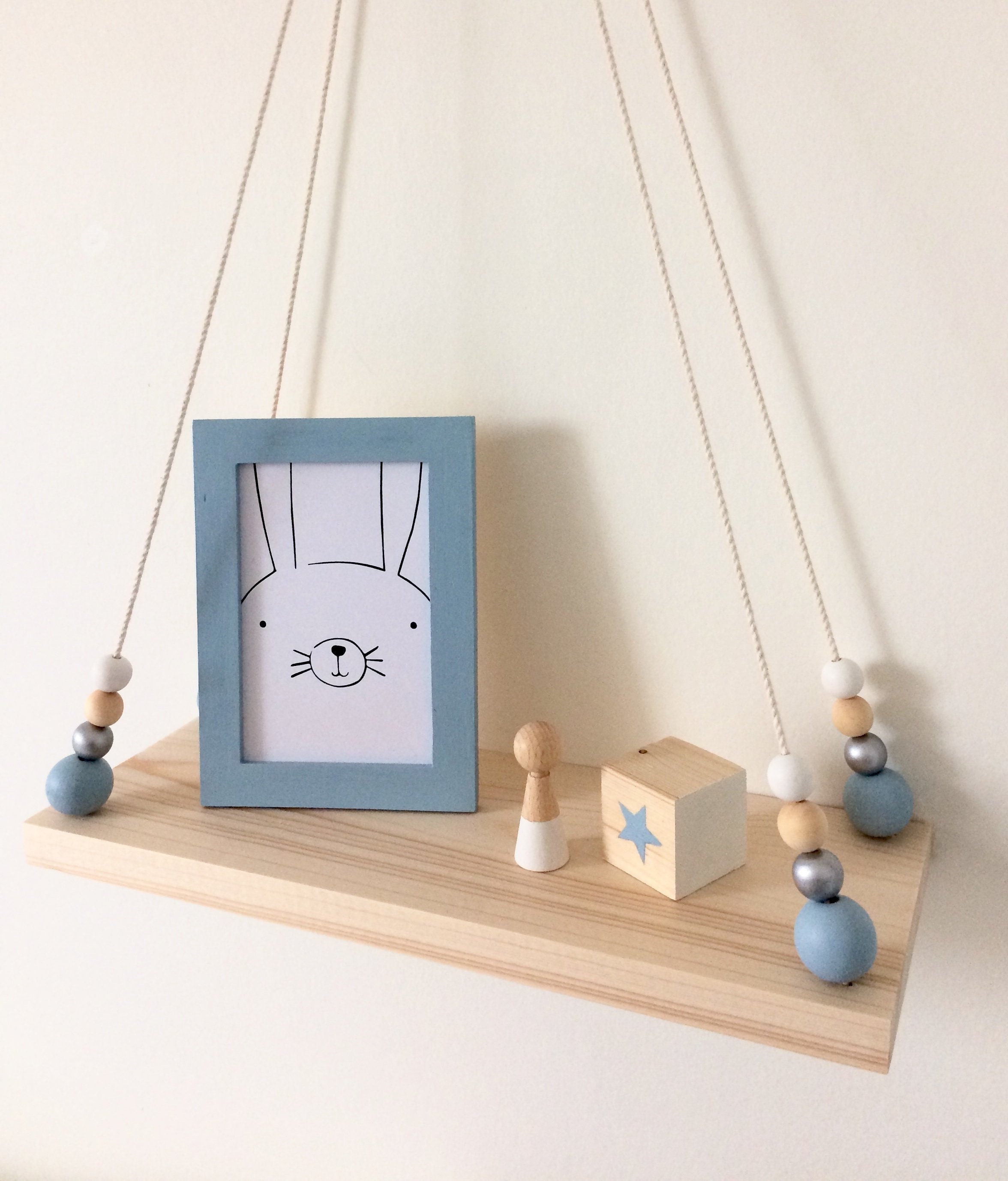 Etagère Balançoire en Pin et Perles Bois, Étagère Suspendue, Plusieurs Coloris