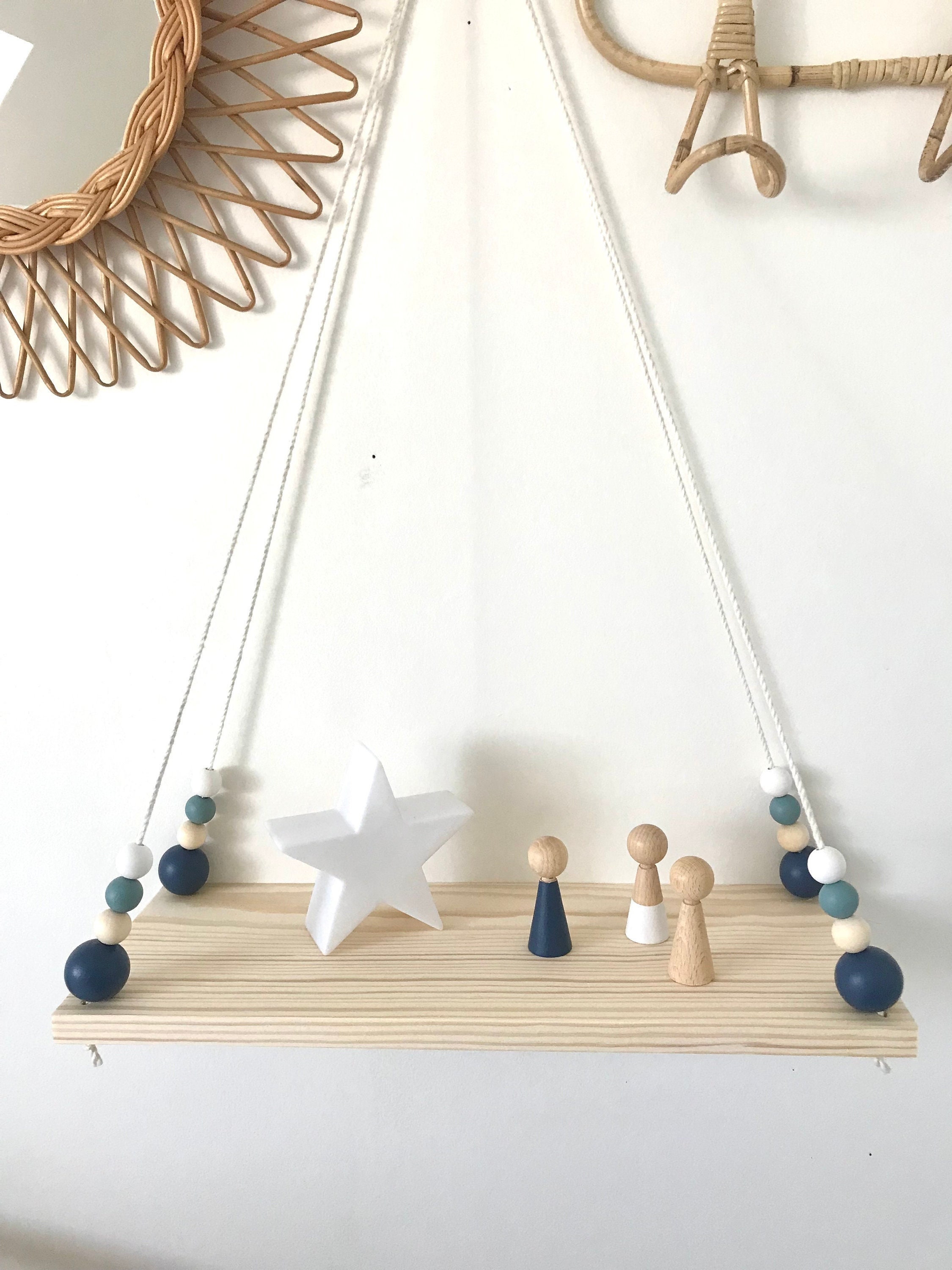 Etagère Balançoire en Pin et Perles Bois, Etagère Suspendue, Plusieurs Coloris