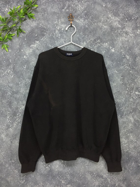 Vintage Uniqlo Plain Black Sun Faded Sweatshirt