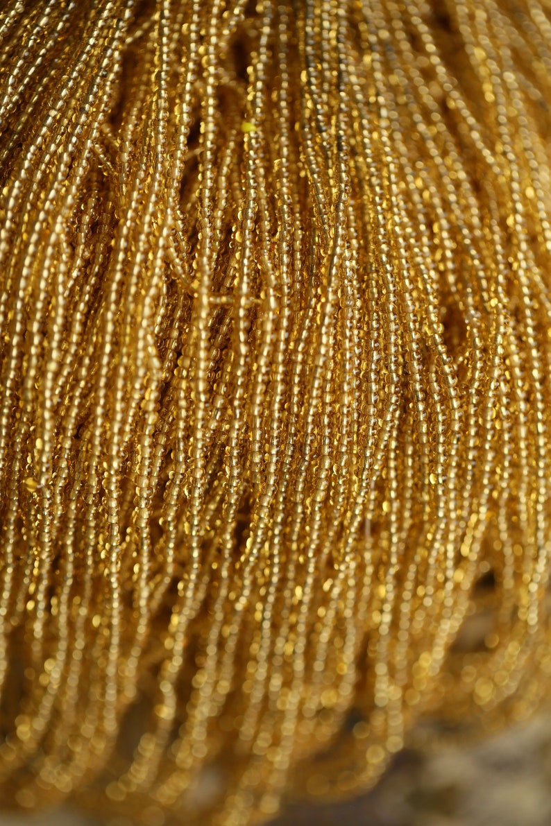 luneville embroidery Tiny wick old rockeries strukes strut strukes strut size 16 golden antique rounds high-couture beads strung beads