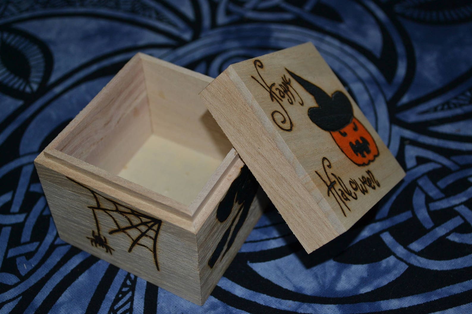 Small wooden cube box decorated halloween Etsy