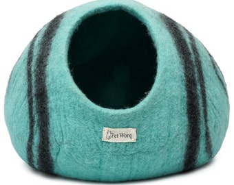 Cozy Cat Cave: Your Feline's Dream Hideaway -Best Pet House/Cat Cave/Cat bed- handmade with 100%  Merino Wool in Himalayan, Nepal