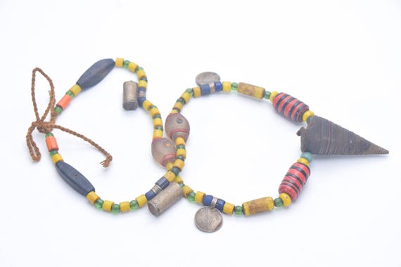 Ethnic necklace horn, glass, Conch shell, coin, N… - image 4