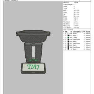 Peut inclure: Une fiche de production numérique pour un motif de broderie intitulé THERMO MIX TM7 EDIT. Le document affiche des spécifications techniques, un tableau de séquence d'arrêt et une représentation graphique d'un appareil noir avec le texte vert TM7.