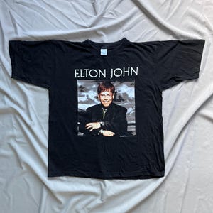 1994 ELTON JOHN Vintage Tour T-shirt sz XL