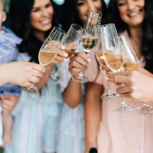 Gepersonaliseerd champagneglas, cadeau bruidsmeisje, gepersonaliseerd cadeau, ideeën verjaardagscadeau, cadeau-idee, verlovingscadeau, huwelijkscadeau, wijnglas