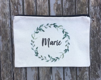 Zippered pouch personalized with the first name of your choice! Ecru cotton pouch, Fast shipping, Ideal as a gift