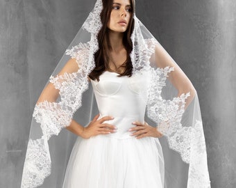 Lace Mantilla Wedding Veil, Chantilly lace veil.