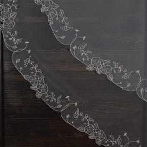 Embroidery of roses on the veil. Veil with blusher, wedding veil with roses, wedding veil with comb, , veil in 2 layer,