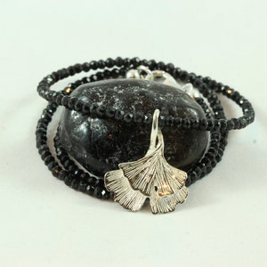 Kette Ginkgo Spinell Collier Halskette Kette kurz Schmuck schwarz Silber Anhänger 画像 3