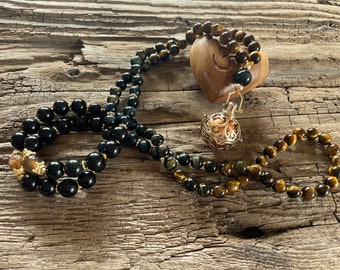 Mala "Zuversicht" 108 Perlen * Tigerauge, Falkenauge, Turmalin schwarz, Schörl, Regenbogen Obsidian, Sardonyx * Engelsrufer * Gold * Kugel