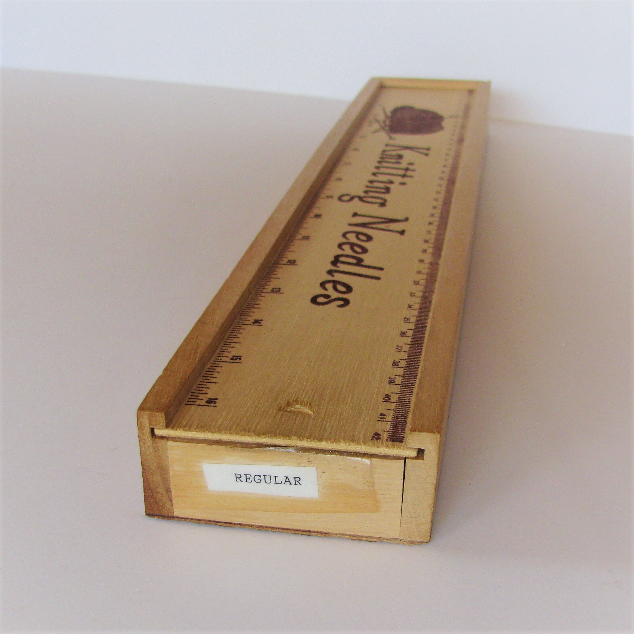 Storage box for knitting needles